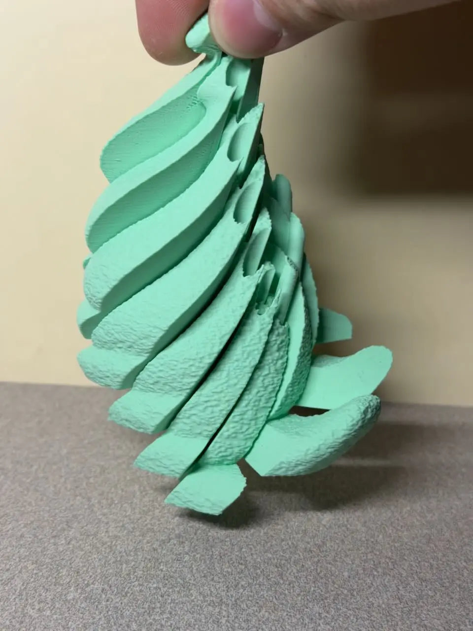 Cascading Peeps Fidget (Twisty Mallow Chick) Driftwood 3D Printworks Fidget Toy