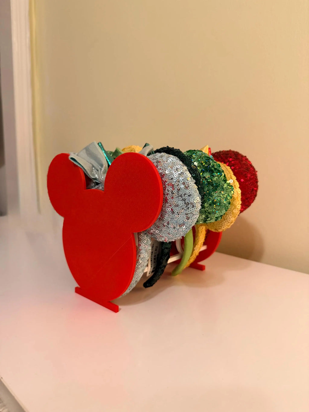Ears headband holder