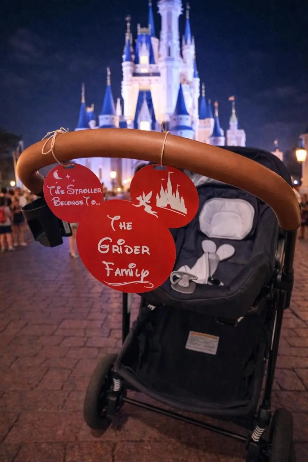 Customized Family Name Sign for Stroller, Theme Park Stroller I.D Tag (Mouse)