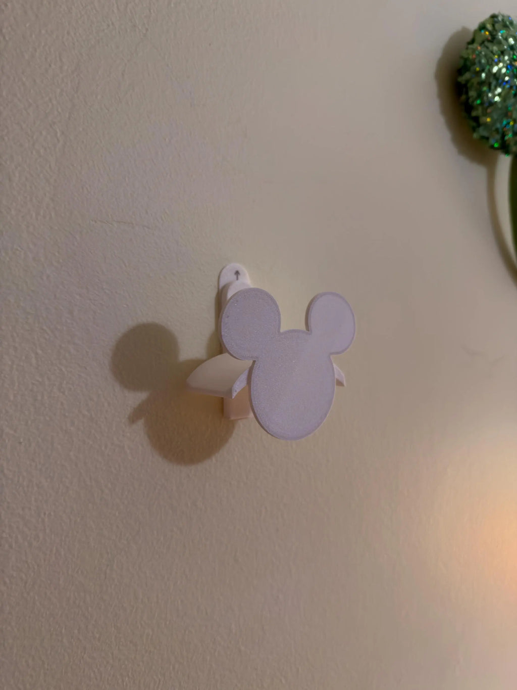 Wall-Mounted Mouse Ear Headband Holder