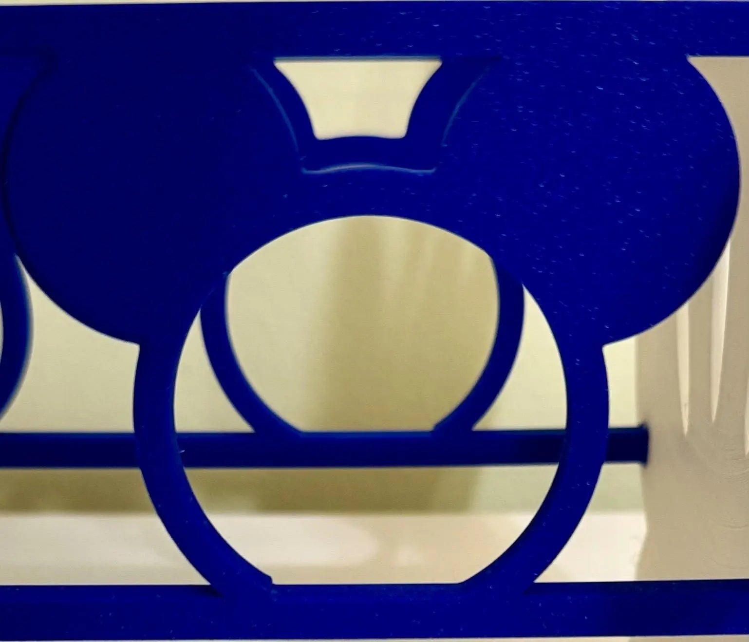 Ears headband holder (glove)