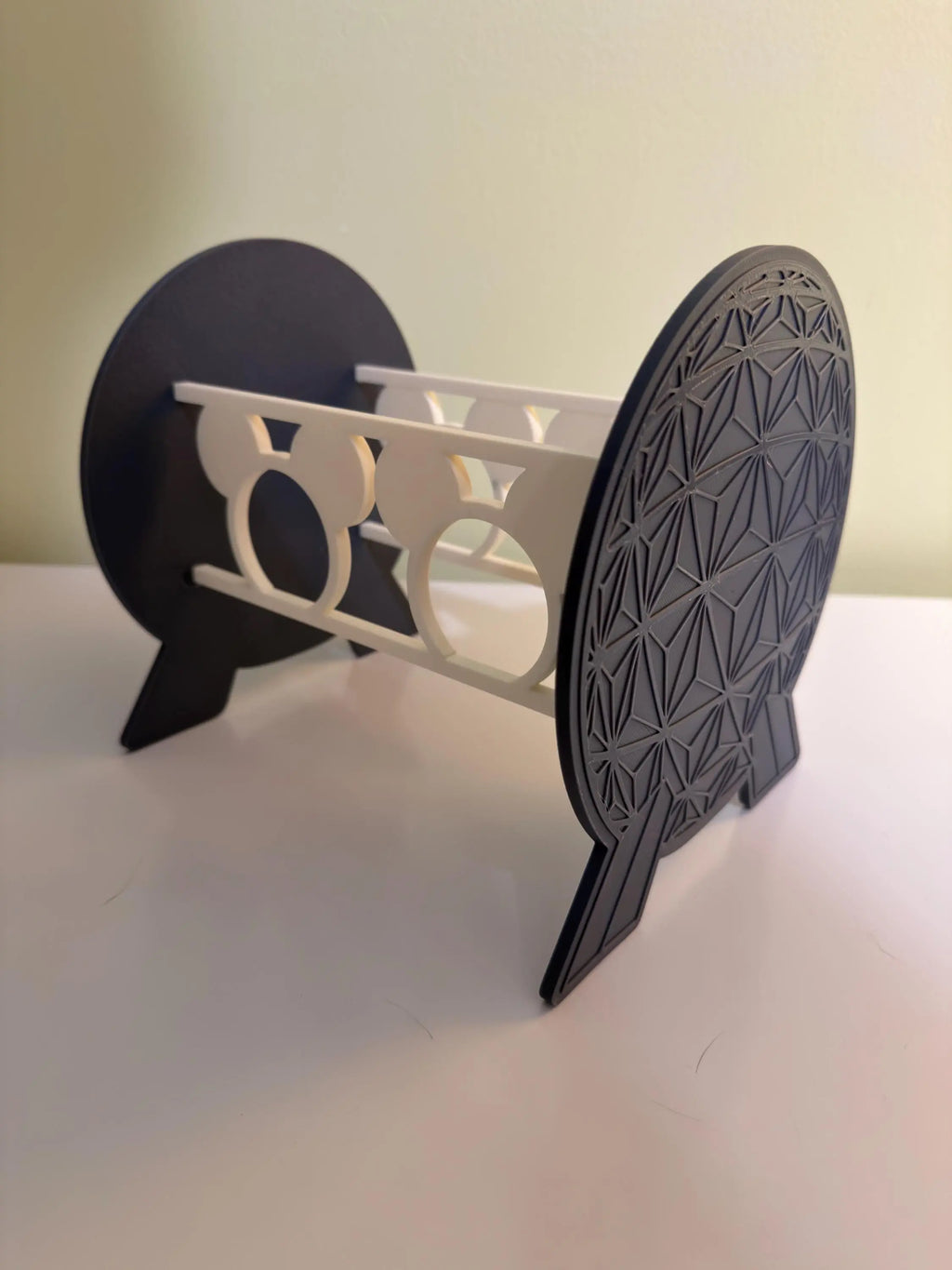 Ears headband holder (theme park)